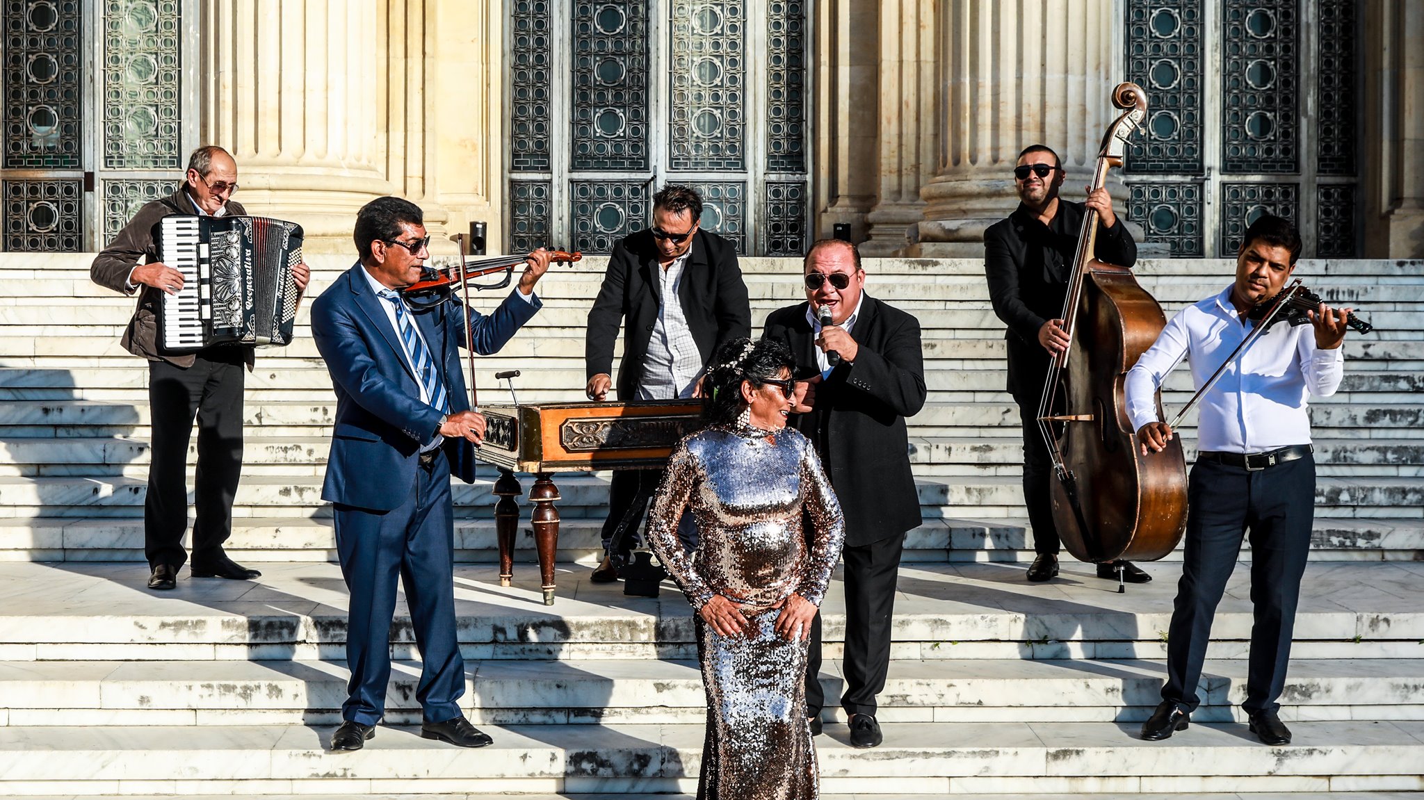 Fotografía promocional de Taraf de Caliu