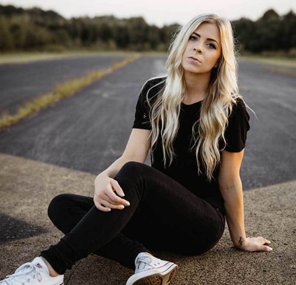 Fotografía promocional de Taylor Acorn