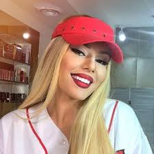 Promofoto von Tayna.