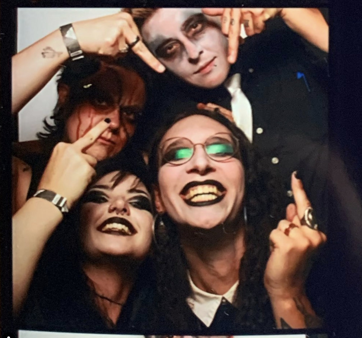 Promofoto von Concierto de CHERished + Dry Ice + Team Nonexistent en Denver.