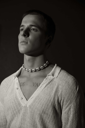 Fotografía promocional de Teo Bok