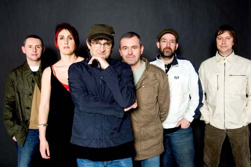 Promotional photograph of The Beautiful South.