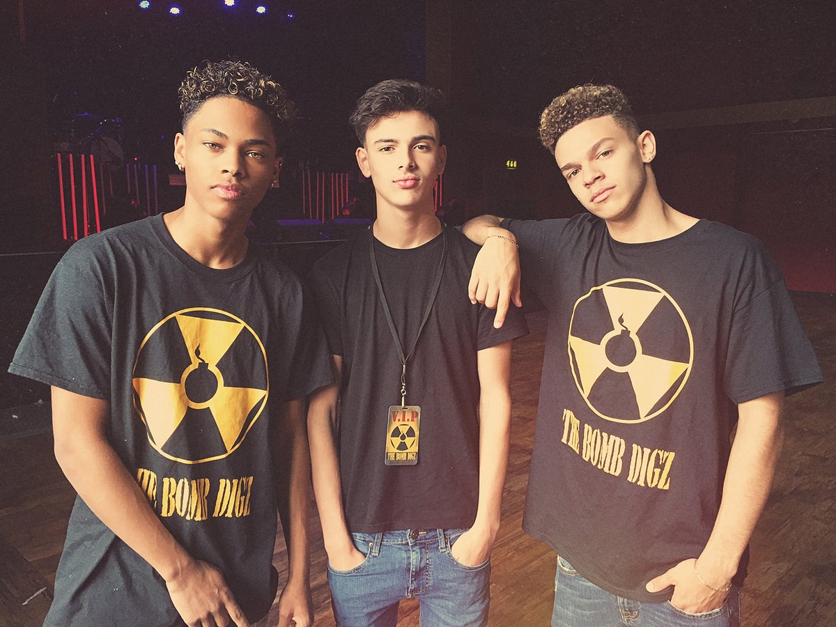 Fotografia promozionale di The Bomb Digz.