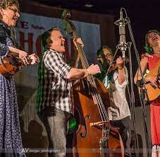 Fotografia promozionale di The Cartridge Family.