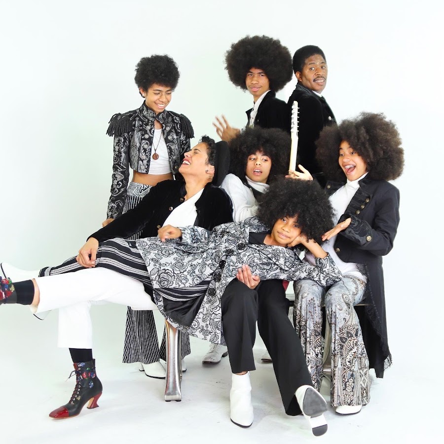 Fotografia promocional de The Curtis Family C Notes.