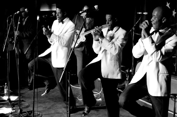 Promotional photograph of The Extraordinaires.