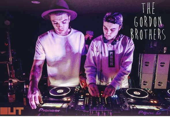 Fotografia promocional de The Gordon Brothers.