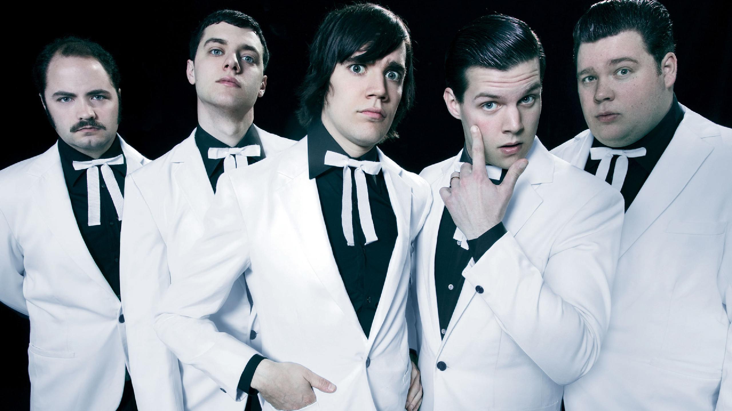 the hives tour history