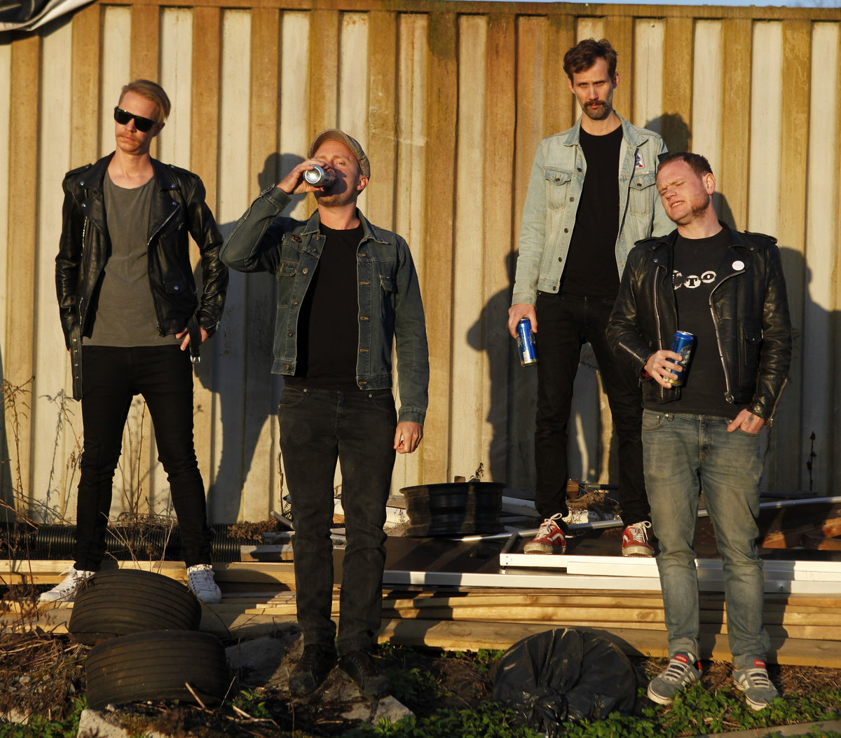 Fotografia promocional de The Manikins (SWE).