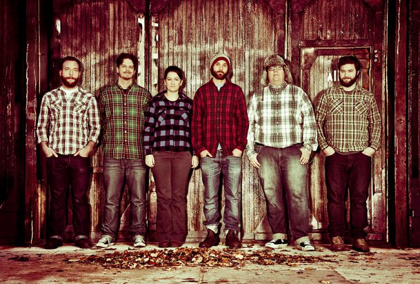 Promotional photograph of Concierto de The Strumbellas en Windsor.