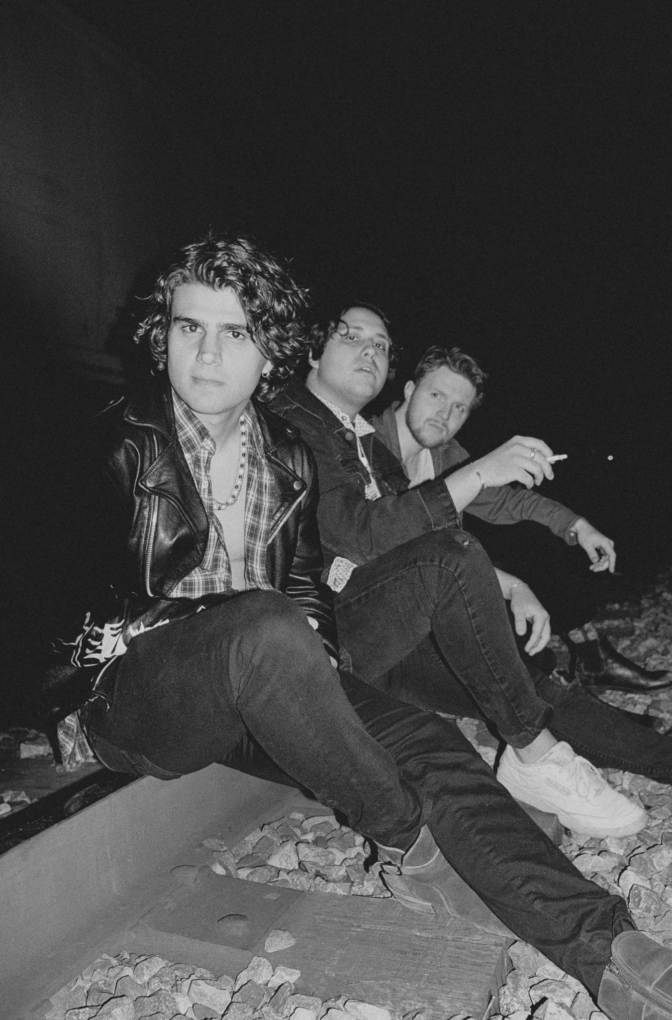 Fotografia promocional de The Things With Feathers.