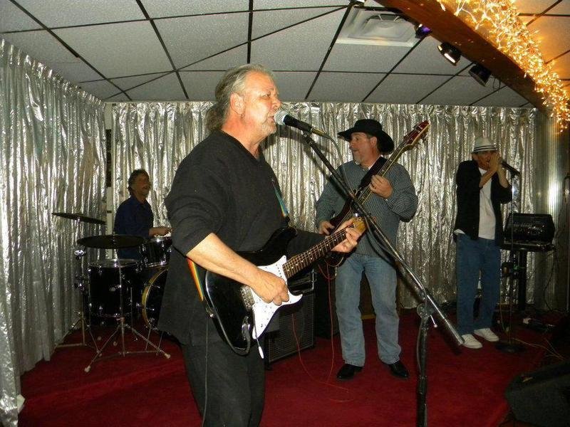 Photographie promotionnelle de Concierto de The Vibrotones en Asbury Park.