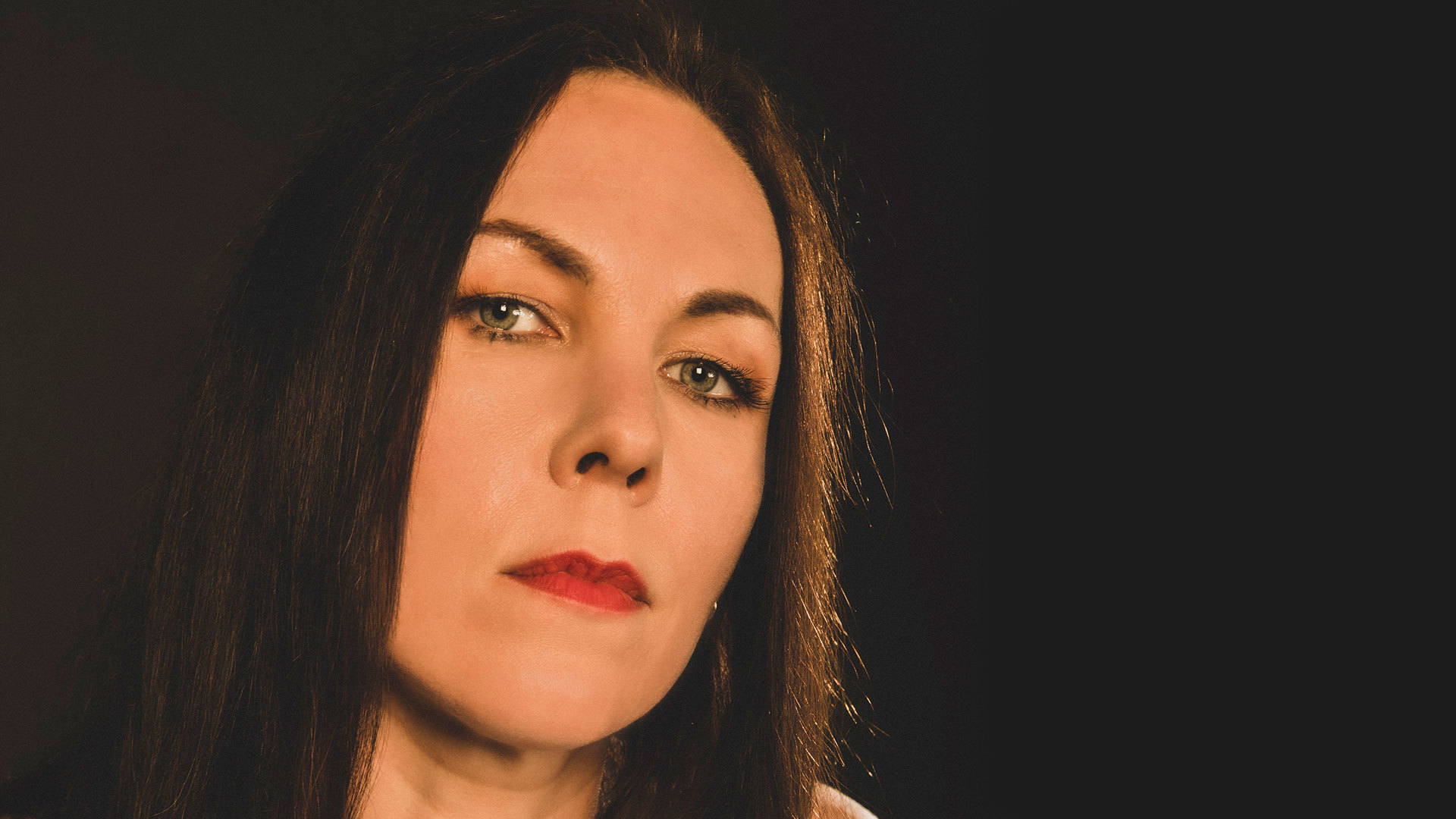 Promotional photograph of Thea Gilmore.