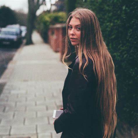 Fotografía promocional de Concierto de Thea en Lille