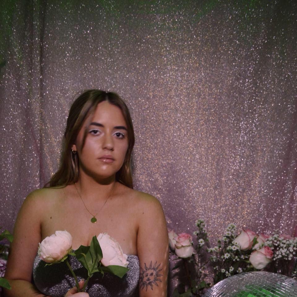 Fotografía promocional de Tia Gostelow