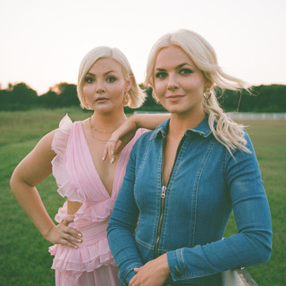 Promotional photograph of Tigirlily Gold.