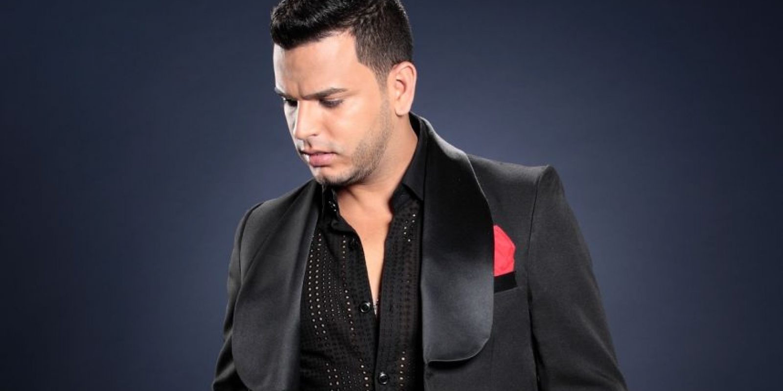 Fotografía promocional de Tito El Bambino