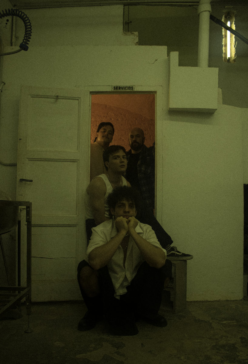 Fotografía promocional de Todo bien todo mal