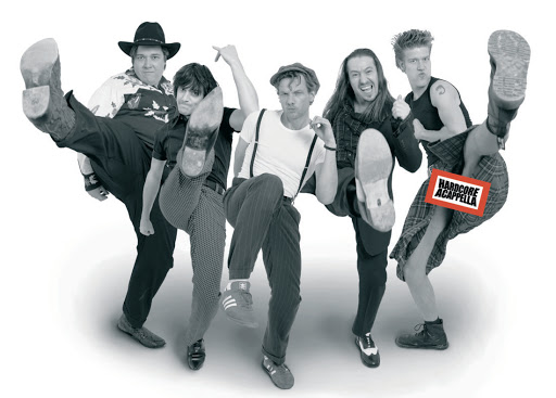 Fotografía promocional de Concierto de U-Bahn-Kontrollöre in tiefgefrorenen Frauenkleidern en Langen