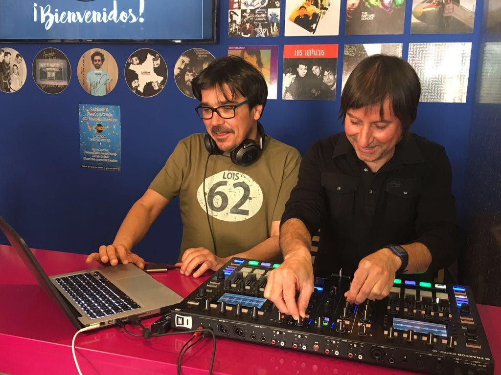 Fotografía promocional de Unoodos DJS