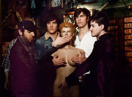 Fotografia promocional de Up With The Mess.