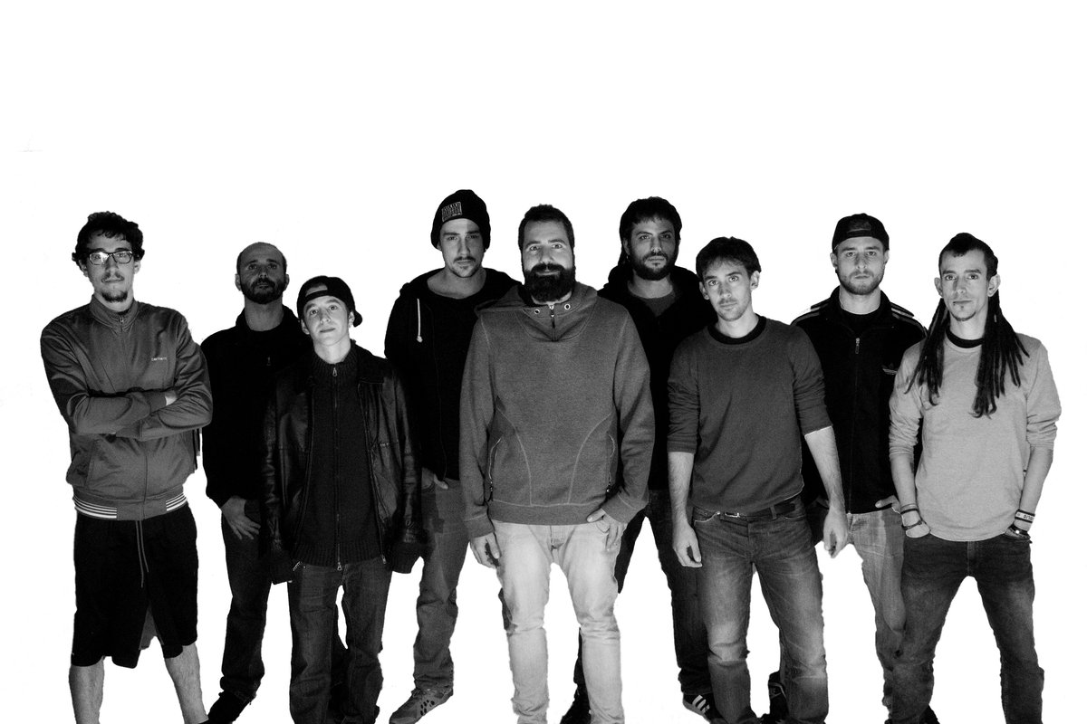 Promotional photograph of Vadebo.