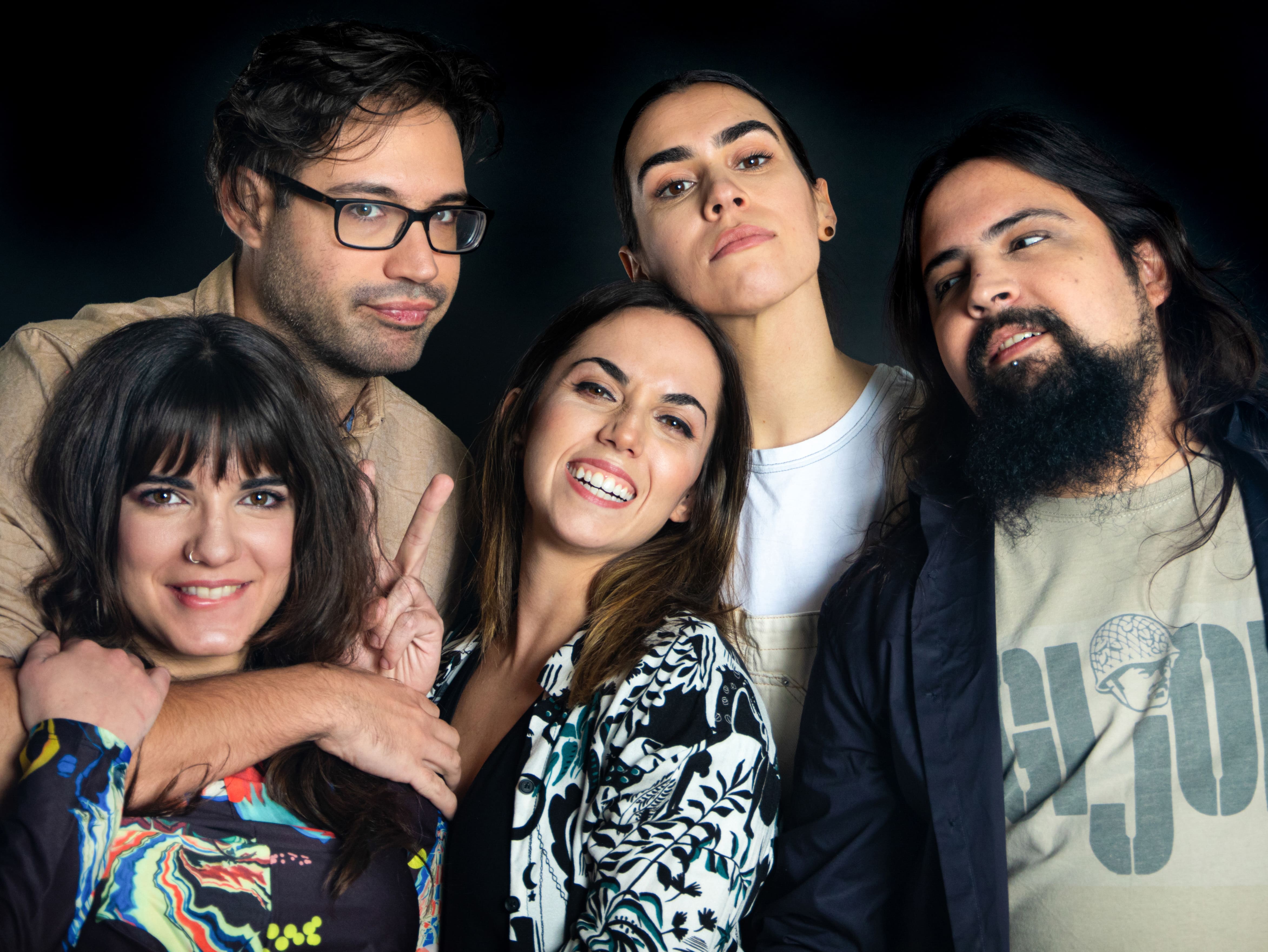 Fotografía promocional de Valiente Cobarde