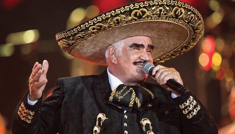 Promotional photograph of Vicente Fernández.