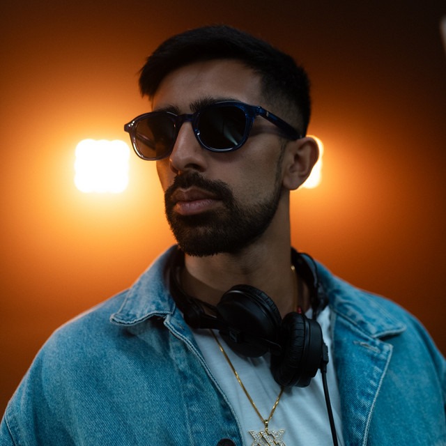 Promotional photograph of Vikkstar.