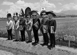 Fotografia promocional de Village Idiot.