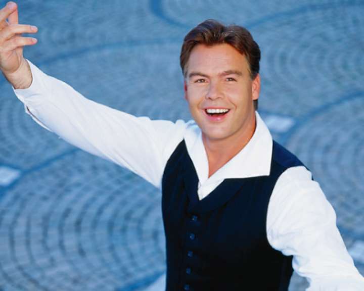 Promotional photograph of Volker Bengl.