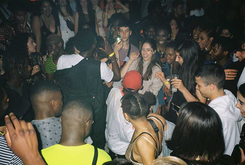 Fotografía promocional de Concierto de Voodoo Club en Varsovia