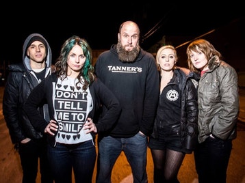 Fotografía promocional de War on Women