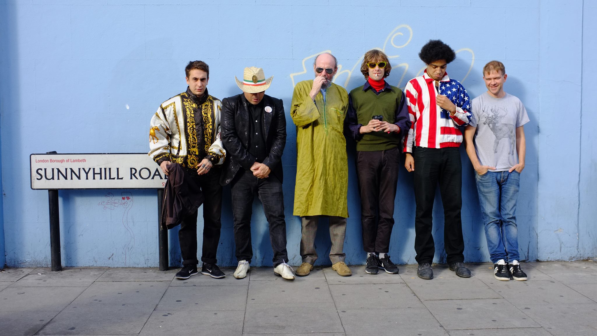 Promotional photograph of Warmduscher.