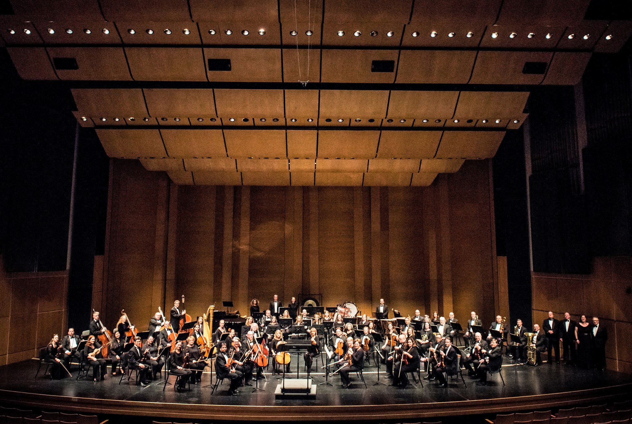 Promotional photograph of Concierto de Weidner Philharmonic en Green Bay.
