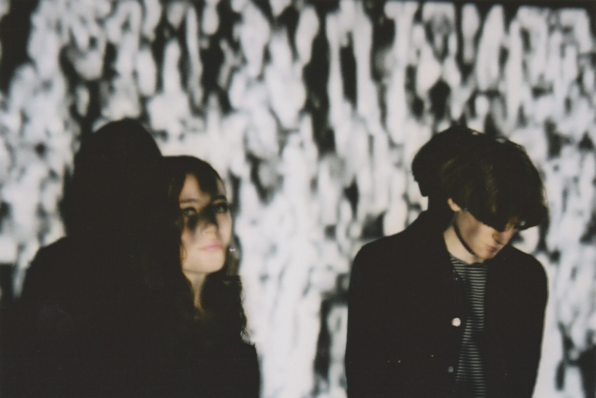 Fotografía promocional de White Flowers