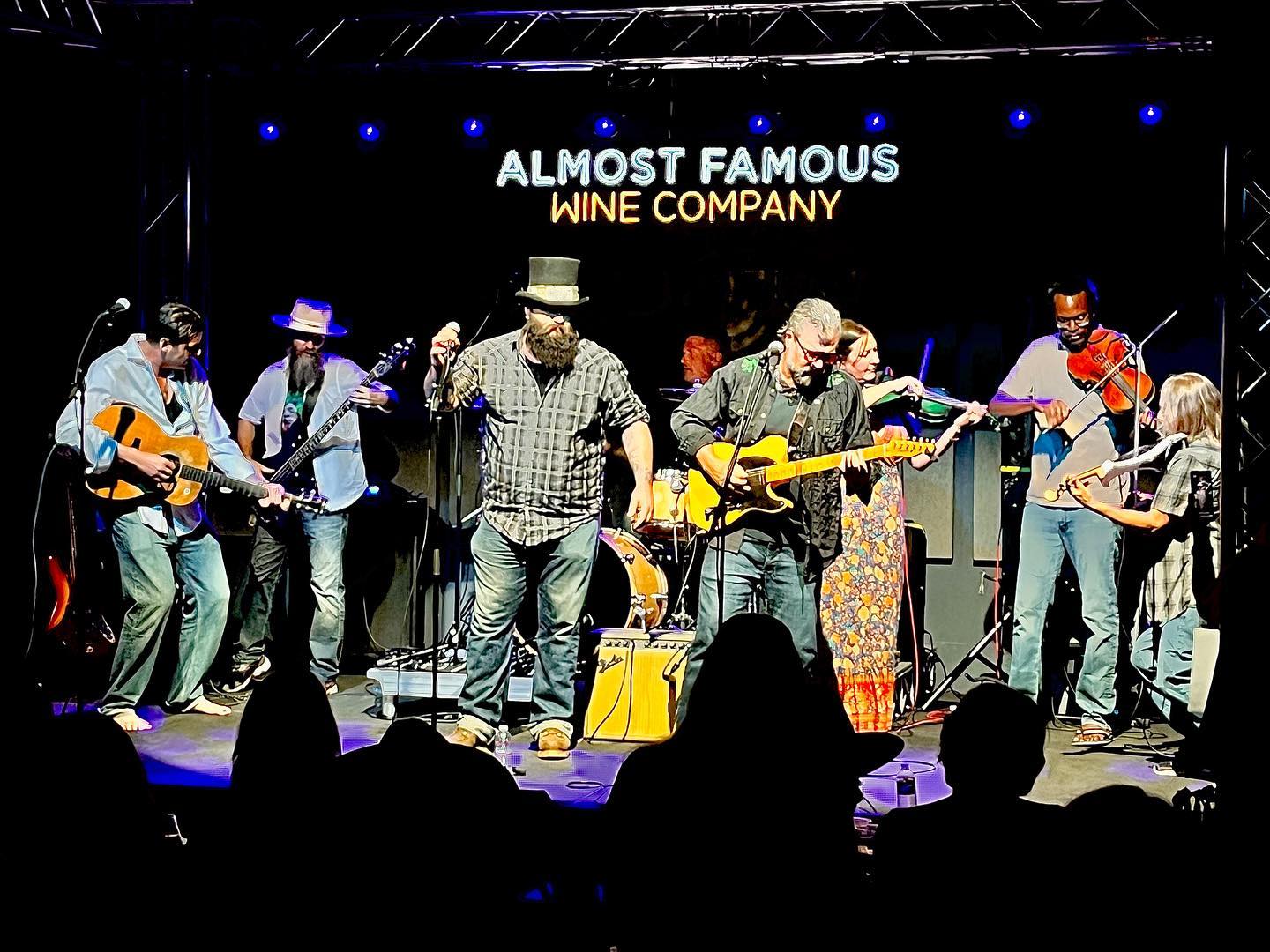Fotografia promocional de Wolf Hamlin & The Front Porch Drifters.