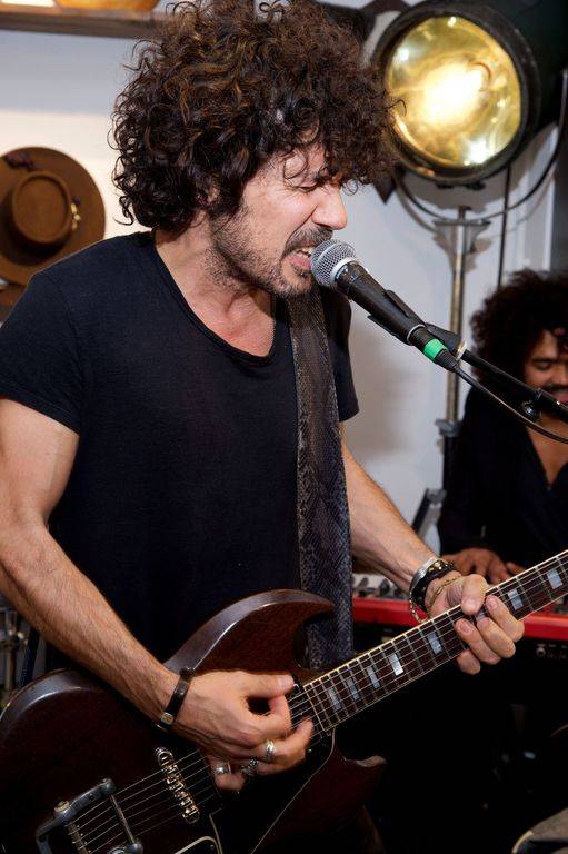 Yarol Poupaud concert in Nantes