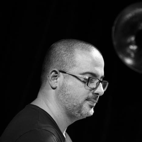 Fotografía promocional de Concierto de Yonathan Avishai en París