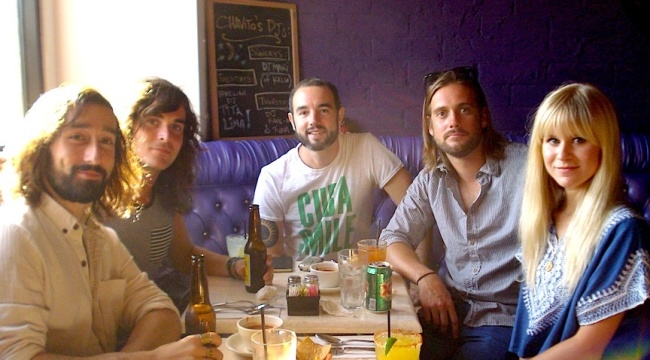 Fotografía promocional de Youngblood Hawke