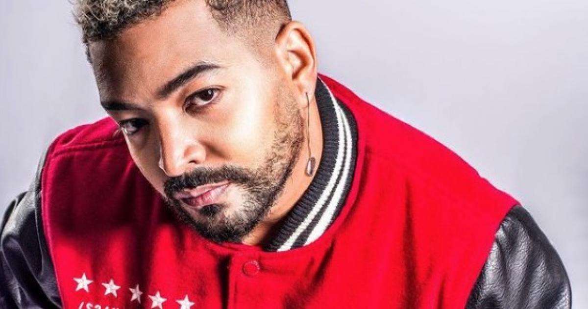 Fotografía promocional de Yulien Oviedo