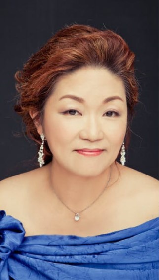 Fotografia promocional de Yung-Fang Hu Ludford.