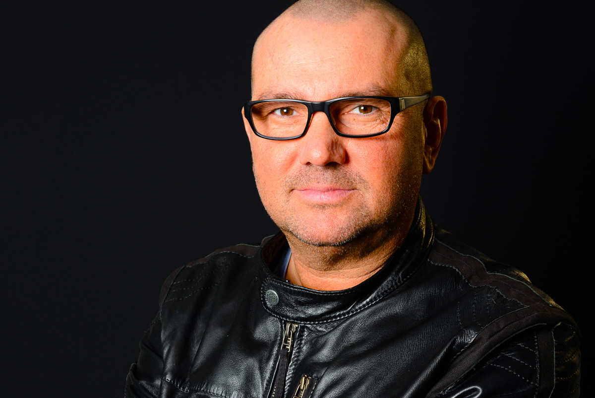 Fotografía promocional de Yves Deruyter