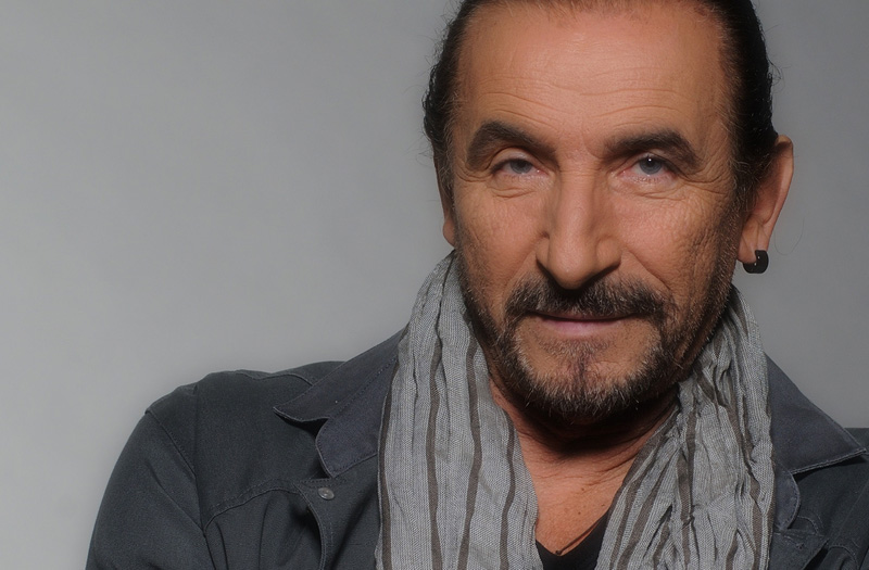 Fotografia promocional de Željko Bebek.