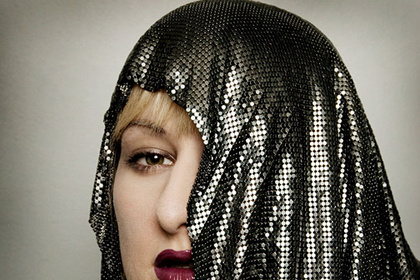 Fotografia promocional de Zola Jesus.