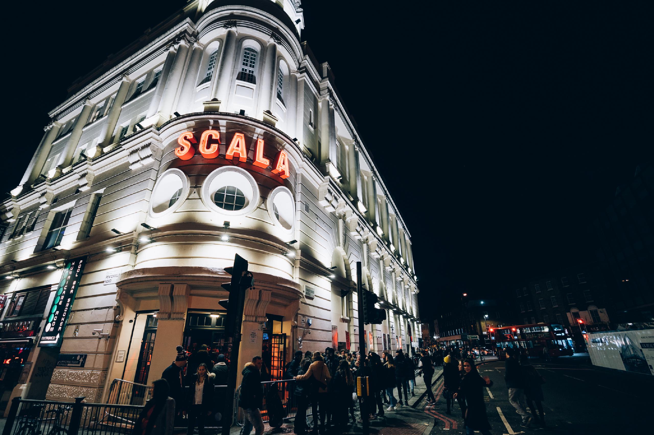 Somos la fiesta para españoles más gamberra, divertida y multitudinaria de Londres con tres salas con ambientes musicales distintos bajo un mismo techo, animación, cañones de confeti, temazos españoles e internacionales y horario de cierre hasta las 6 am de la mañana. Cada mes, en el Club londinense Scala. ¡Ven a comprobar por qué somos la fiesta número uno en Londres!

Web: http://bit.ly/MegaSpanishParty
Facebook: http://bit.ly/FacebookMSP
Instagram: http://bit.ly/InstaMSP