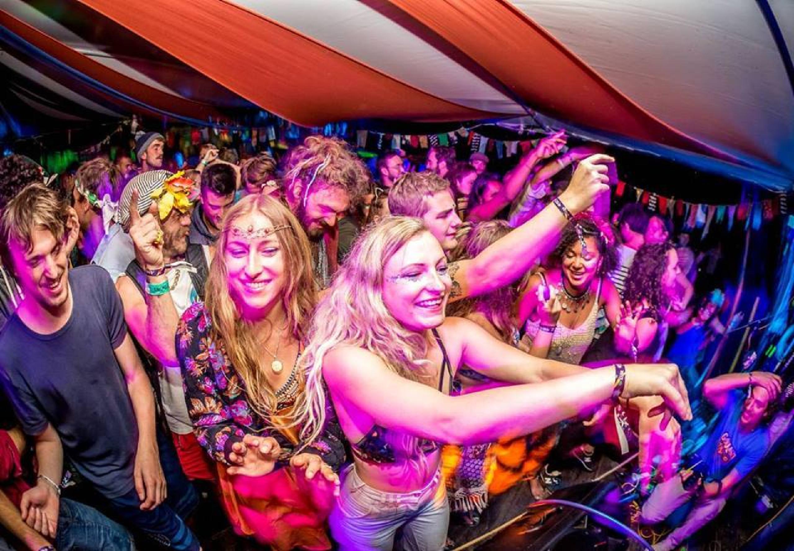 Kamenice - Island Vis - The End Of the World FESTIVAL