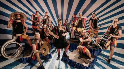 Amparanoia y Artistas del Gremio