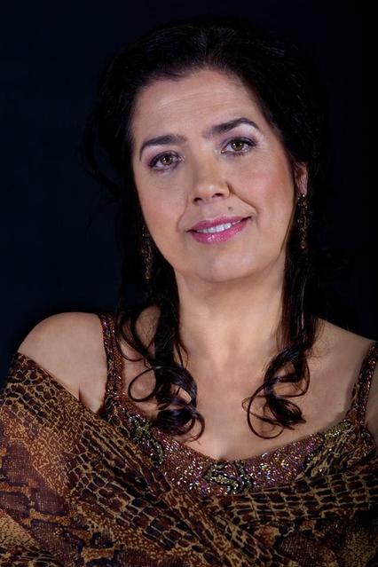 lole montoya