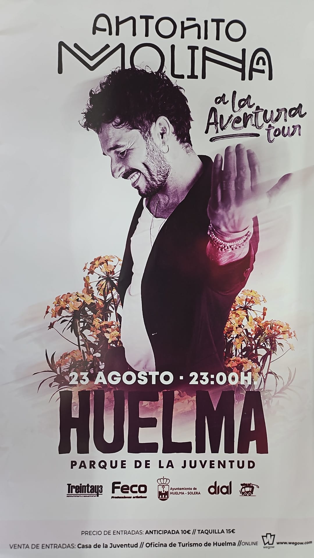 Fotografía promocional de Antoñito Molina en Huelma (Jaén)